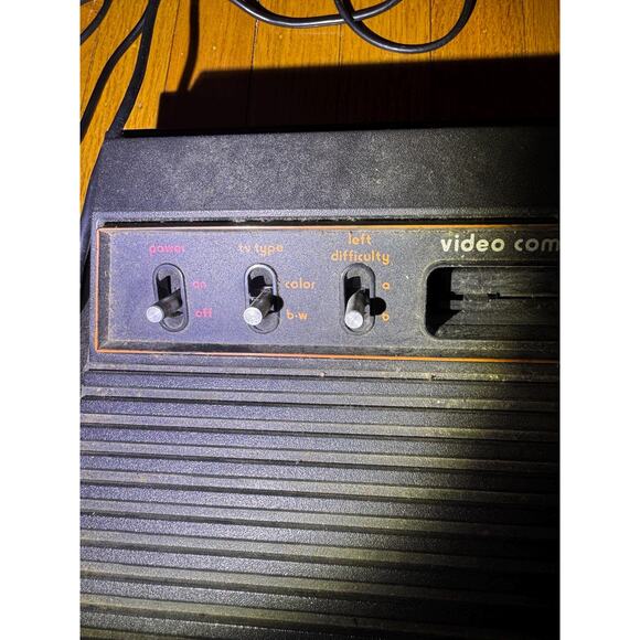 Atari 2600 UNTESTED Estate Find with 4 joysticks 2 paddles 1 driving - Picture 7 of 13
